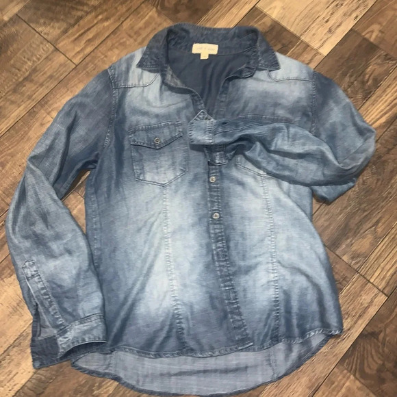 Cloth & stone denim fade button up size M $98 Anthropolgie boho classic spring - Picture 2 of 4
